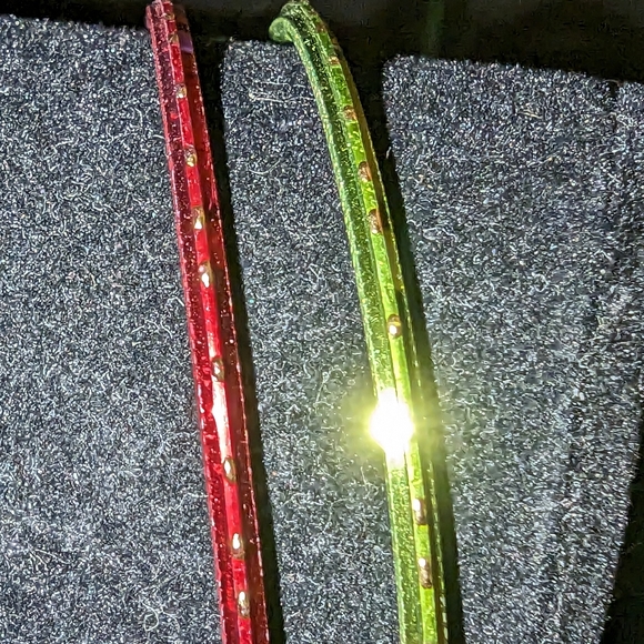 Bundle of Bangles - Picture 3 of 8